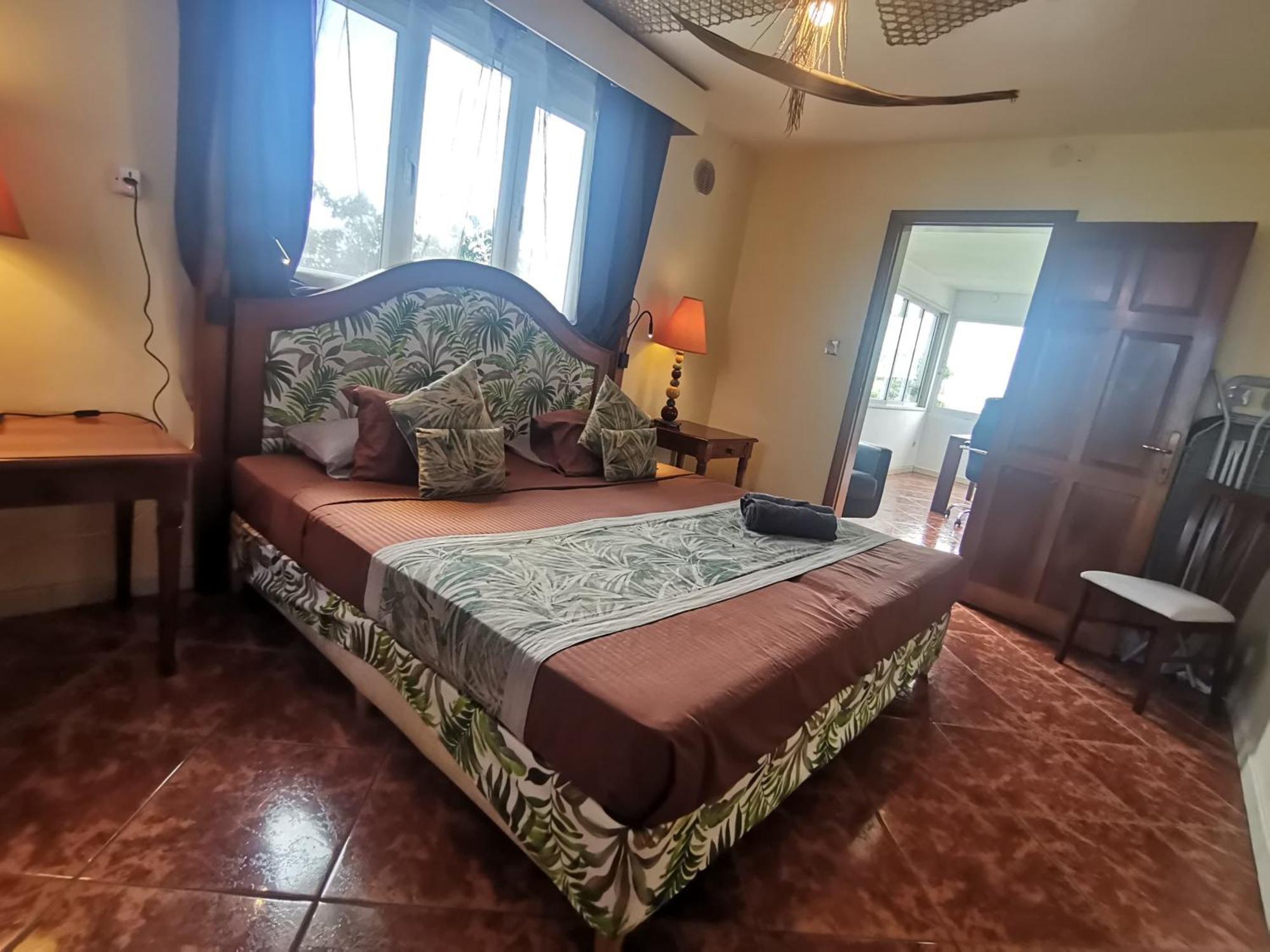Modern Apartment/3Bedrooms/2Bathrooms/Rooftop/Jacuzzi Pointe aux Sable Экстерьер фото